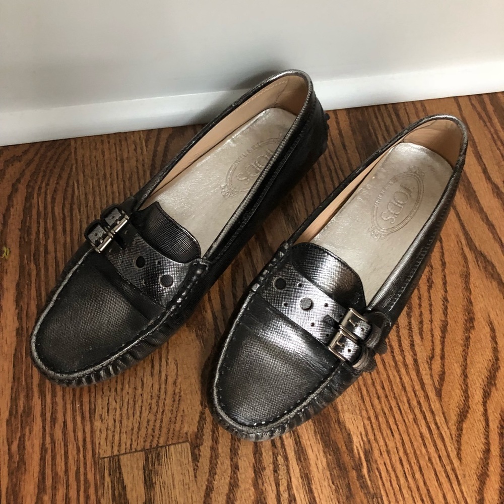 TOD’s leather loafers